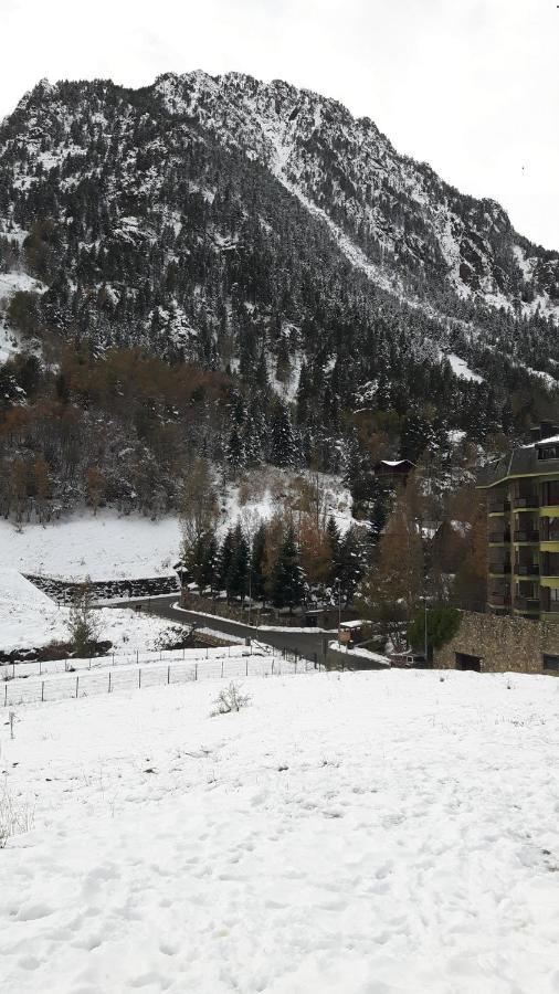 Comfortable Studio With Mountain View In Arinsal 40 M² + Ski Storage Buitenkant foto