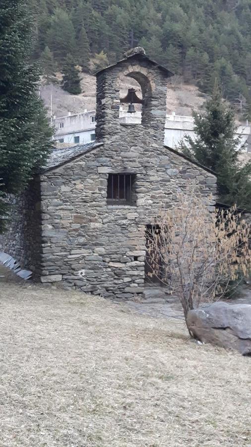 Comfortable Studio With Mountain View In Arinsal 40 M² + Ski Storage Buitenkant foto