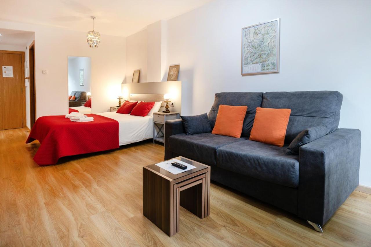 Comfortable Studio With Mountain View In Arinsal 40 M² + Ski Storage Buitenkant foto