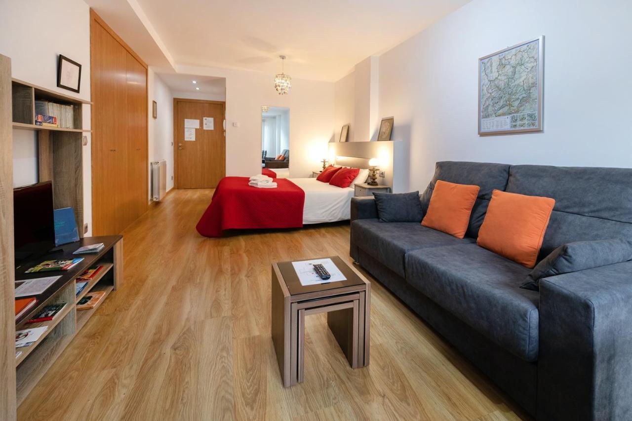 Comfortable Studio With Mountain View In Arinsal 40 M² + Ski Storage Buitenkant foto