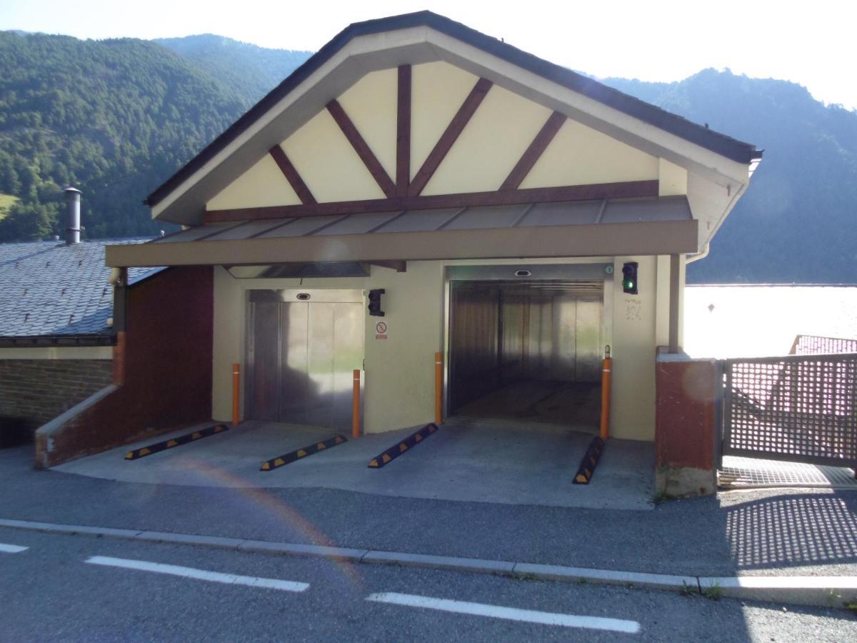 Comfortable Studio With Mountain View In Arinsal 40 M² + Ski Storage Buitenkant foto